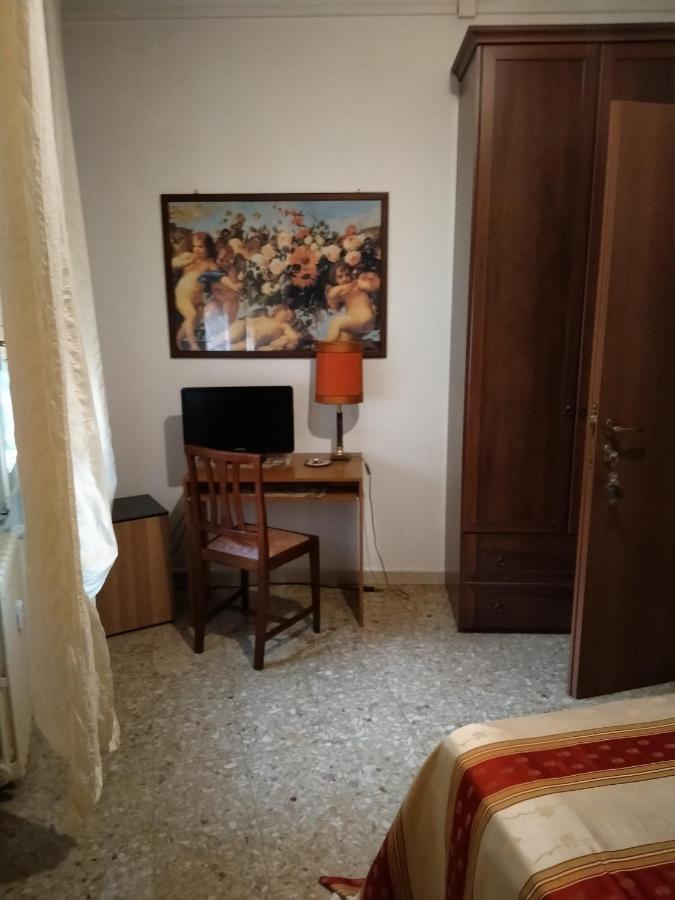 Santa Croce sullʼ Arno Hotel San Carlo מראה חיצוני תמונה
